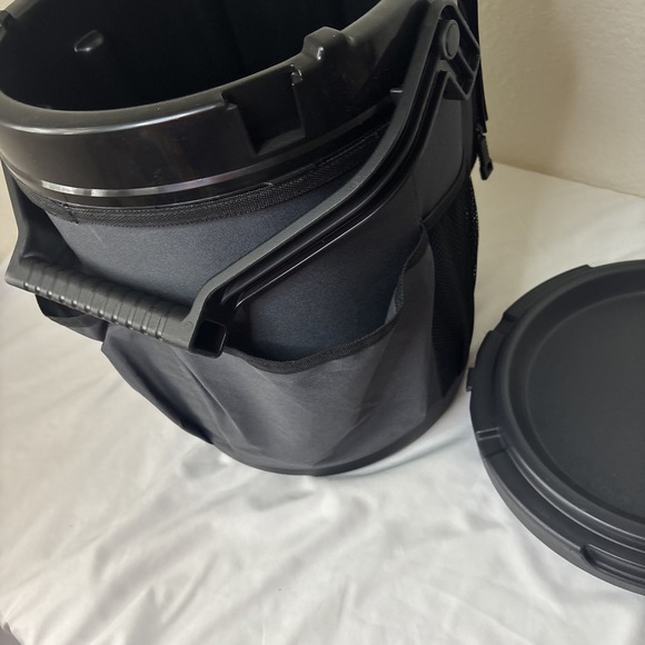 Igloo 20 Quart / 5 Gallon Cooler Bucket heavy duty - Picture 7 of 8